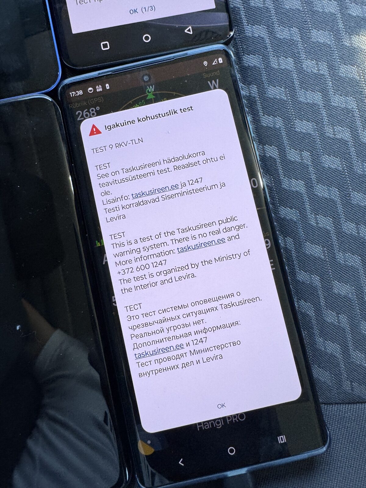 Kolmekeelne testteade testtelefonis